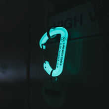 画像をギャラリービューアに読み込む, 蓄光カラビナ