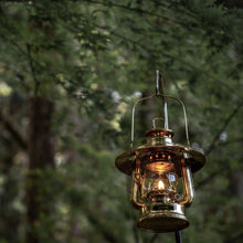 画像をギャラリービューアに読み込む, 金メッキ小型オイルランタン&真鍮シェード【真鍮ネームプレート付】