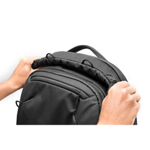 画像をギャラリービューアに読み込む, Travel Backpack（トラベルバックパック）45L
