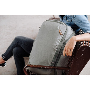 Travel Backpack（トラベルバックパック）45L