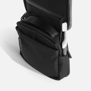 TRAVEL KIT
