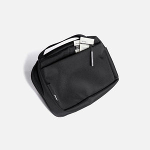 TRAVEL KIT